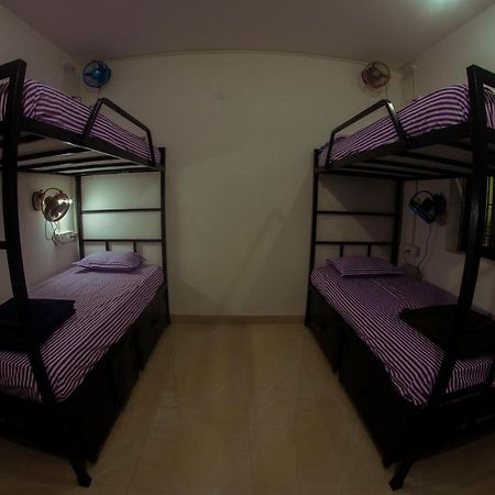 Bonds Hostel 坎多林 外观 照片